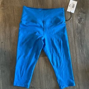*NWT* Zyia Crops size 6-8